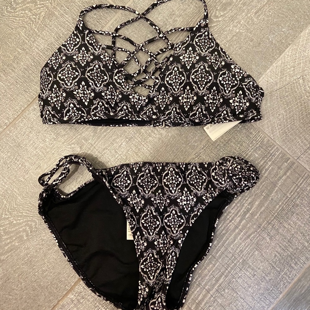 Bathing suit